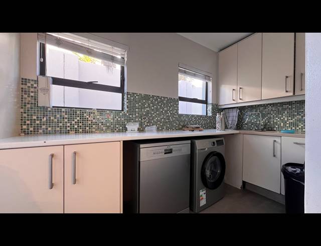5 BEDROOM HOUSE TO LET IN BIG BAY